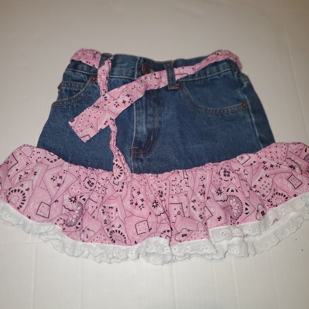 Kiddie Korral skirt size 6